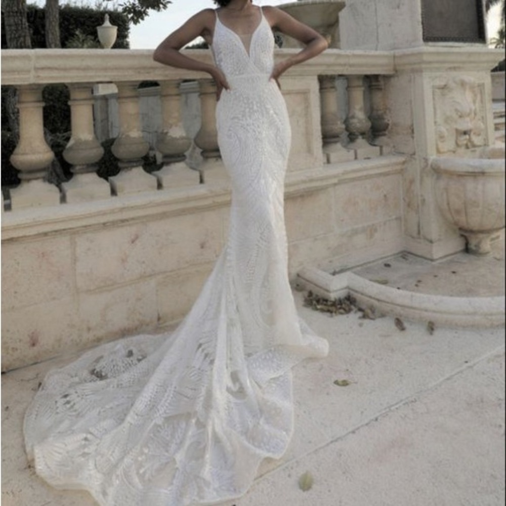 Lazaro Rey Wedding Dress – Art Deco Beaded Trumpet Gown